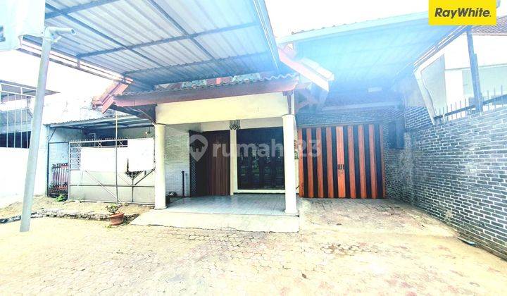 Disewakan Rumah SHM di Nol Jalan Raya Sukomanunggal Jaya Surabaya 1