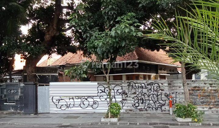 Disewakan Rumah Pusat Kota di Jl Slamet Genteng Surabaya 1