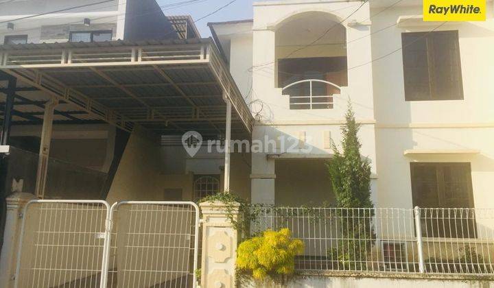 Dijual Rumah Furnish 2 Lantai SHM di Dharmahusada Mas Surabaya 1