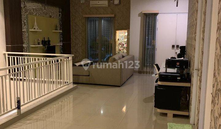 Dijual Rumah Terawat Siap Huni di Manyar Indah Surabaya 2