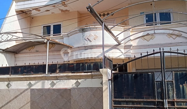 Dijual Rumah 2 Lantai SHM di Babatan Pantai Surabaya 1