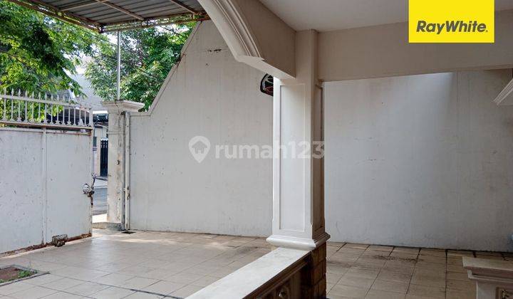 Dijual Rumah Strategis di Jalan Johor Perak Surabaya 2