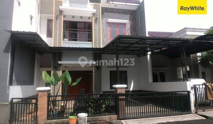 Dijual Rumah Strategis di Graha Kebraon Regency Surabaya 1