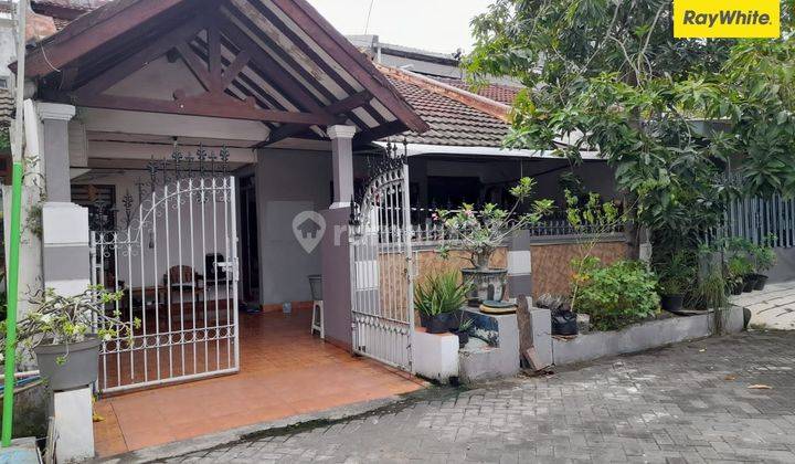 Dijual Rumah 1.5 Lantai di Taman Sutorejo Timur Surabaya 1