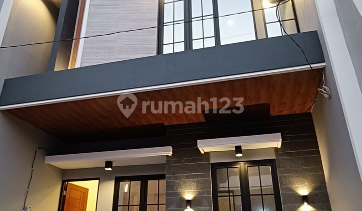 Dijual Rumah Baru Mewah di Sutorejo Prima Selatan Surabaya Dijual Rumah Baru Mewah di Sutorejo Prima Selatan Surabaya