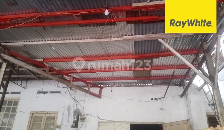 Dijual Rumah Hitung Tanah di Jl Widodaren Surabaya Pusat