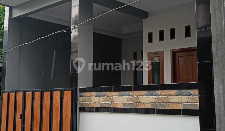 Rumah baru siap huni lokasi citra raya cikupa Rumah baru siap huni lokasi citra raya cikupa