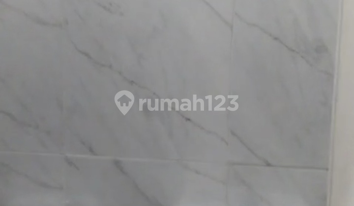 Luxury house ready to occupy located in Citra Raya Cikupa. 2