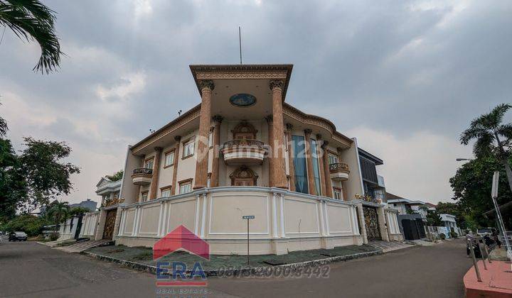 Rumah Mewah dan Megah Dijual di Intercon Kebon Jeruk 2