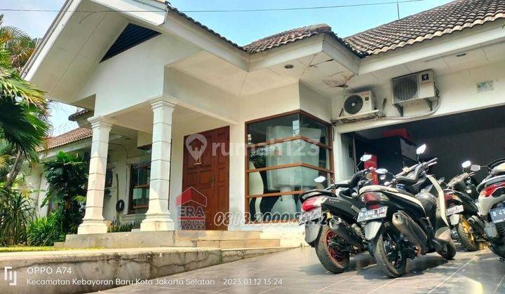 Rumah Asri Dengan Kolam Renang di Cipete Utara 1