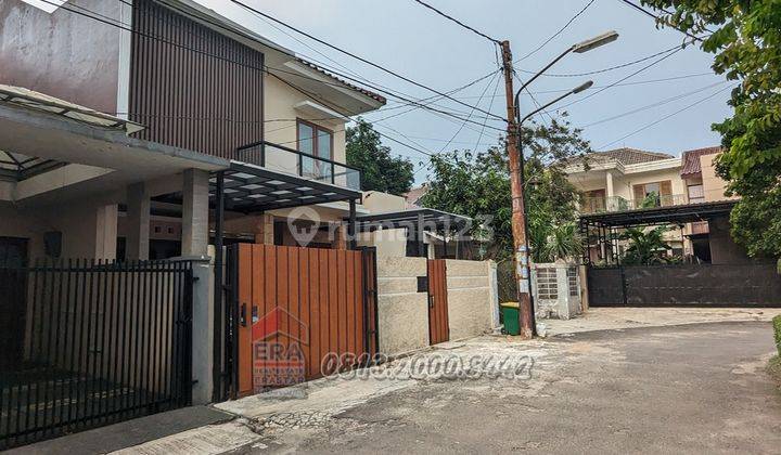 Rumah 2 Lantai SHM Bagus Siap Huni Sektor 2 Bintaro 2