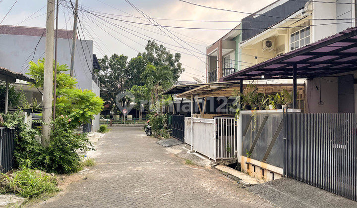 MURAH..!! RUMAH DI JUAL CEPAT DI CUCUR TIMUR, BINTARO SEKTOR 4 MURAH..!! RUMAH DI JUAL CEPAT DI CUCUR TIMUR, BINTARO SEKTOR 4
