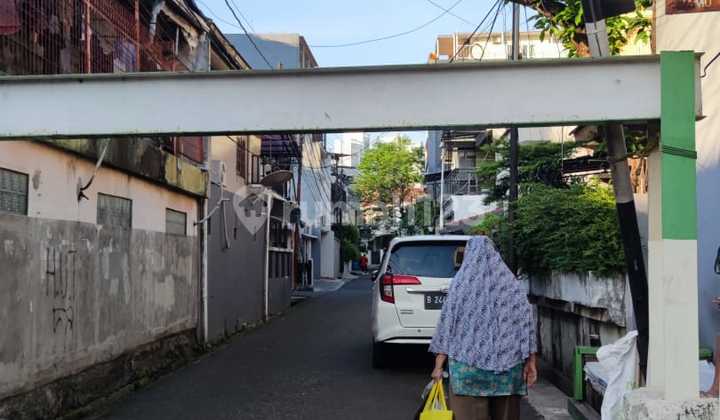 FOR SALE QUICK MOVE-IN HOUSE IN KARBELA SETIABUDI SOUTH JAKARTA