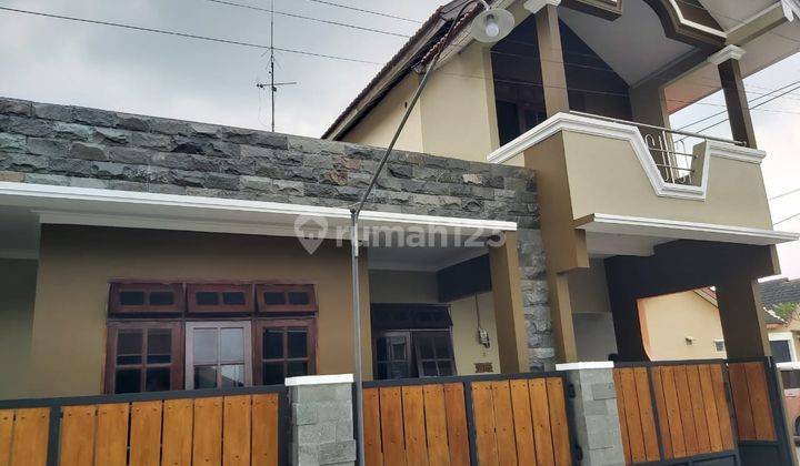 Rumah 1,5 Lantai Minimalis Hook Murah Di Tengah Kota Solo 1