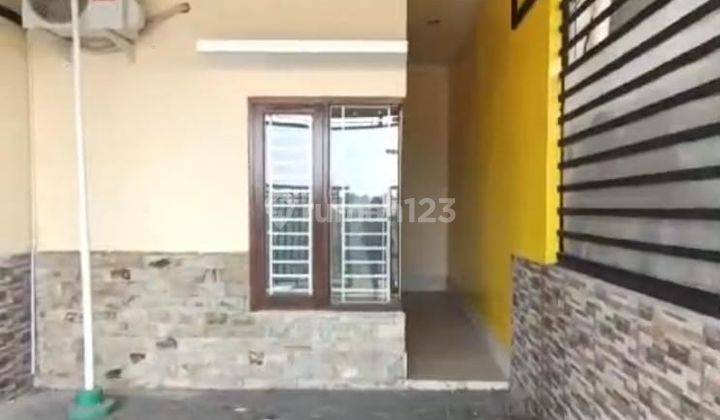 Rumah 1 Lantai Berpagar Minimalis Tengah Kota Solo 2