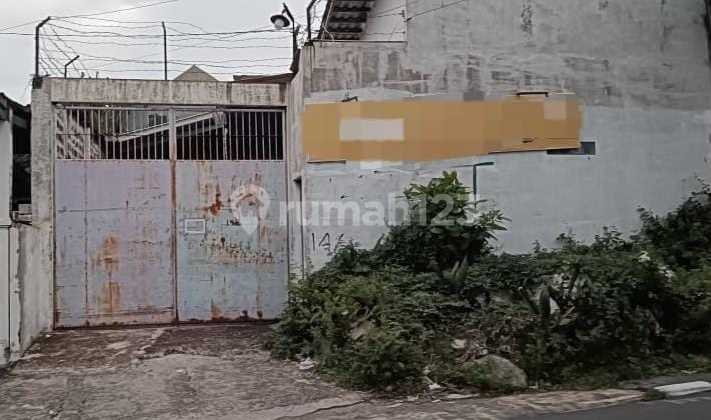 Warehouse Accessible by 40-Foot Container Trucks & Trailer Trucks, Location Near Toll Gate, Front Width: 9 Meters Warehouse Accessible by 40-Foot Container Trucks & Trailer Trucks, Location Near Toll Gate, Front Width: 9 Meters