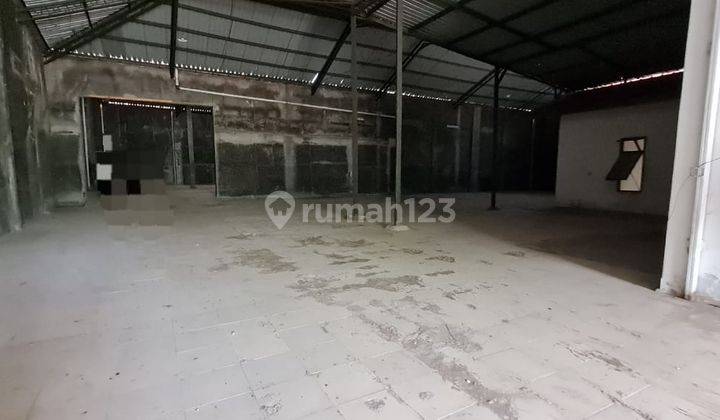 Gudang Nusukan Tengah Kota Solo Lebar Depan : 26,5 Meter 2