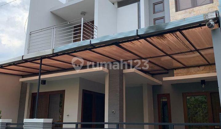 Modern Minimalist 2-Story Fully Furnished House + 1-Car Carport & Balcony + Canopied Terrace