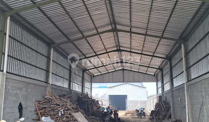 Gudang Sukoharjo Akses Container 
