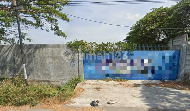 Land with Concrete Walls in the City Center of Solo Near Toll Gate Accessible by Container Trucks & Trailer Trucks