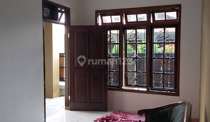 Rumah 1,5 Lantai Minimalis Hook Murah Di Tengah Kota Solo 2