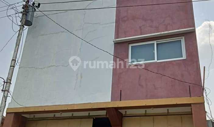 Ruko / Rumah / Rumah Kost 4 Lantai Posisi Hook Solo Baru