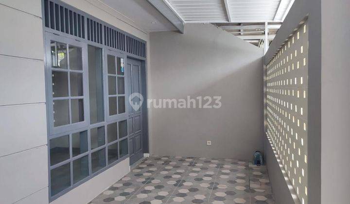 Rumah 1 Lantai Minimalis Modern Tengah Kota Solo  2