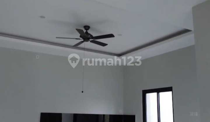 Rumah 2 Lantai Dengan Carport 2 Mobil, Cluster One Gate System, Cctv & Security 24 Jamsmart Home System ( Smart Door Lock, Cctv, Plug In Ac, Akses Internet ) 2