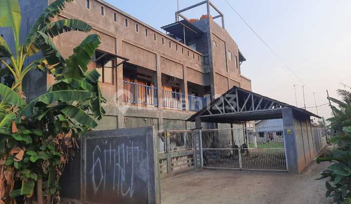 Dijual Rumah Kost 3lt luas 415m 10KT Patok Beusi Subang Dijual Rumah Kost 3lt luas 415m 10KT Patok Beusi Subang