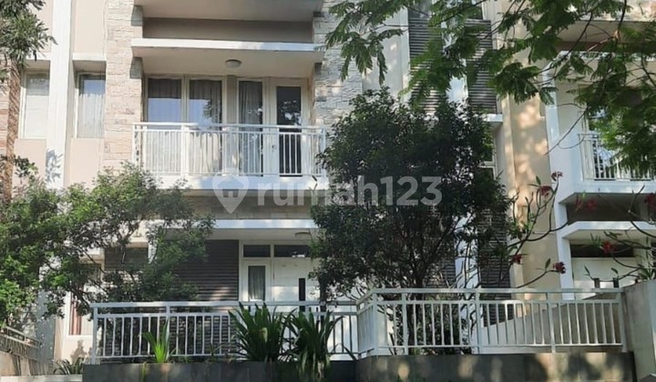 Townhouse Sherwood Garden Residence 7,5x16 4+1KT SHM Free 5 AC