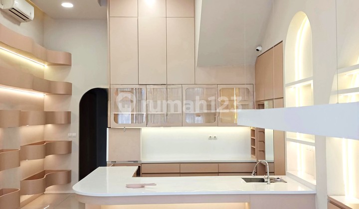 Ruko La Riviera Boulevard PIK 2 4,5x15 Full Renov Semi Furnish Sebrang Apt Tokyo