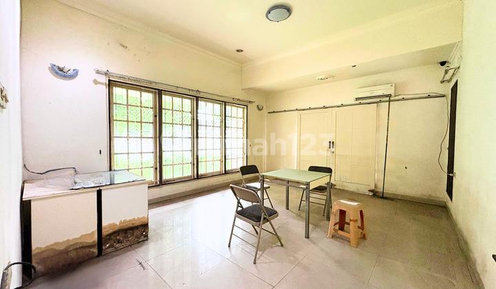 Rumah Hoek Komplek Favorit di Pluit 420M2 SHM Semi Furnished Siap Huni 2