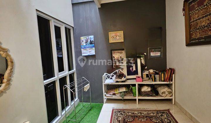 Jual rumah siap huni 2 lantai di Biduri jakarta pusat 1