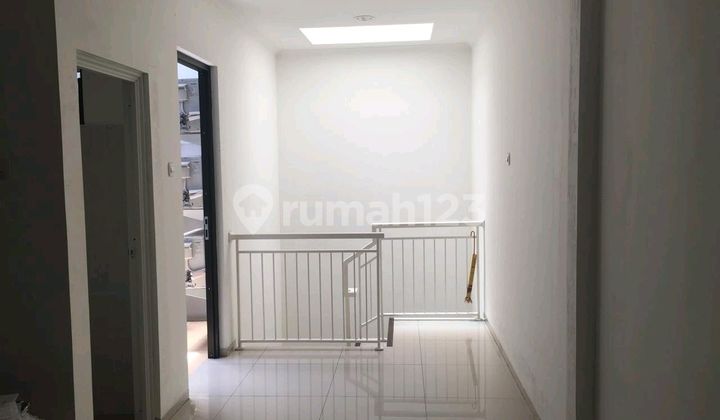 For Sale Shop House in Taman Cosmos, West Jakarta. 2