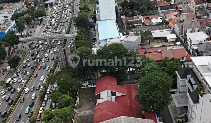 TANAH/BANGUNAN KOMERSIAL di Jl LETJEN S PARMAN, SLIPI, JAKBAR