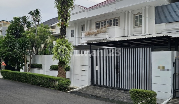 Rumah Mewah di Jl Karang Asem, Mega Kuningan