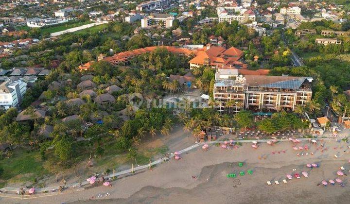 Beachfront Hotel , Villa Luas Dgn Pantai di Seminyak, Bali 1