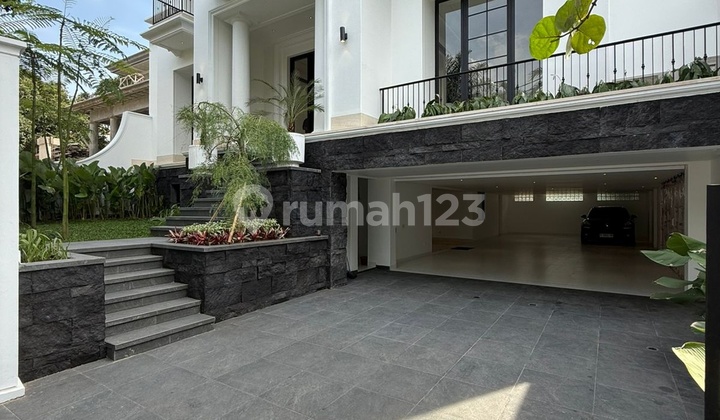 RUMAH MEWAH AMERICAN CLASSIC di KEMANG DALAM, JAKSEL