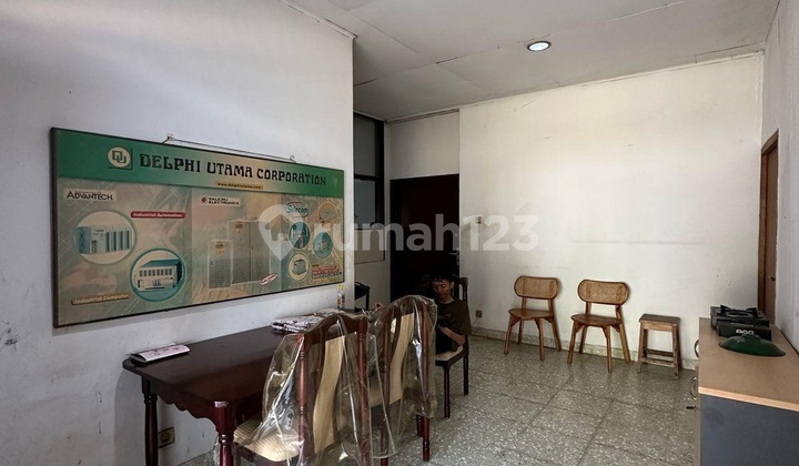 HOUSE in COMMERCIAL ZONE, Cimandiri Street, Cikini, Central Jakarta 2