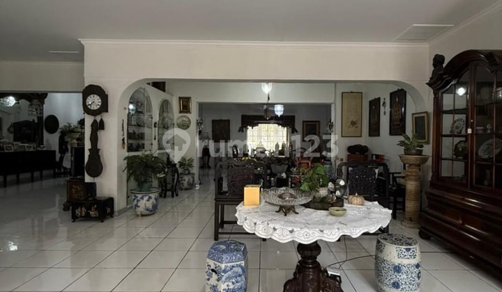 Rumah Hoek Strategis di Jl Pakubuwono, Kebayoran Baru, Jaksel 2