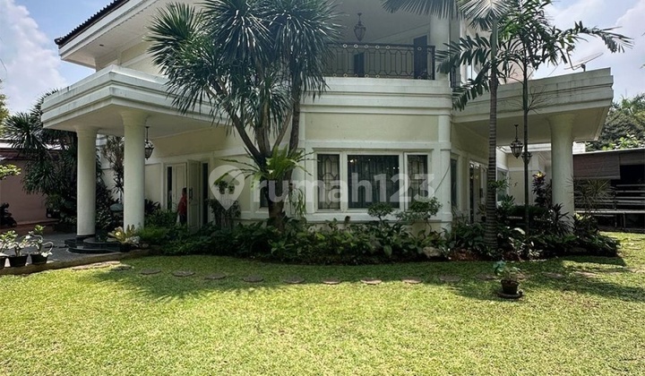 Nice House on Wijaya Street, Melawai, Kebayoran Baru, South Jakarta