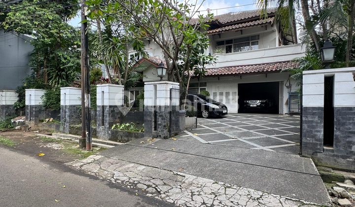 PRIME AREA HOUSE on Jl SENJAYA BUNTU, KEBAYORAN BARU, SOUTH JAKARTA