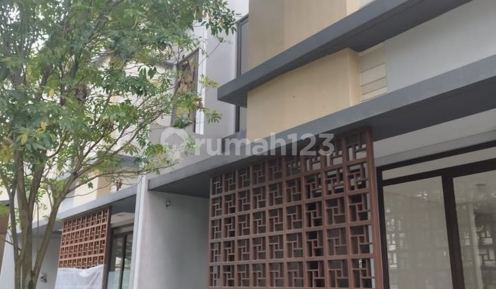 Dijual Rumah 2 Lantai Bagus di BSD city 