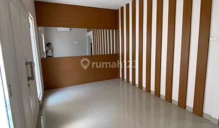 Dijual Rumah 3 Lantai di Pantai Indah Kapuk  1