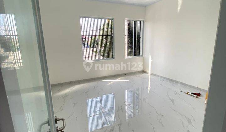 Dijual rumah baru 3 Lantai di tanjung duren 1