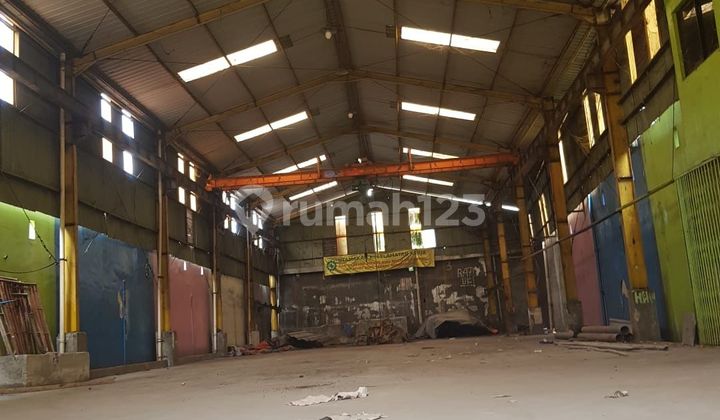 Disewakan Gudang 1000 m Bagus kavling dpr