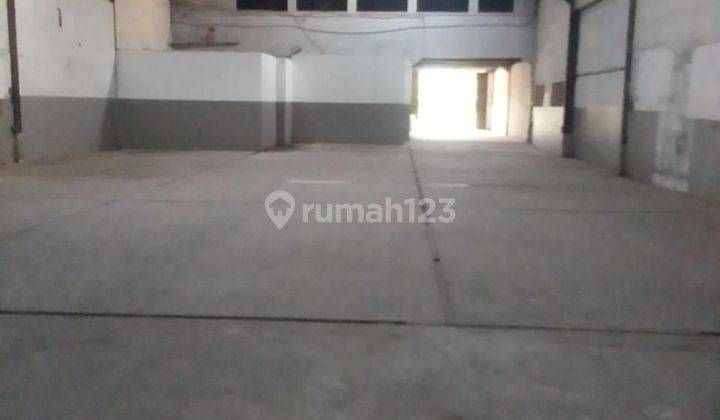 Disewakan Gudang 550 m Bagus di jurumudi baru 2