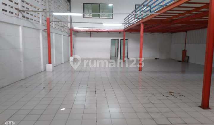 For Rent, 1,000 M² Warehouse, Cipondoh District, Tangerang Regency