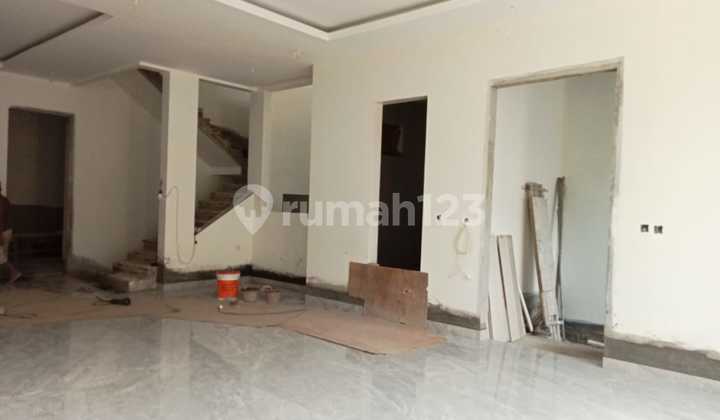 Dijual Rumah Baru Melenial 4 Lantai, LT 144 M², LB 460 M², Permata Buana, Kembangan Utara, Jakarta Barat 2