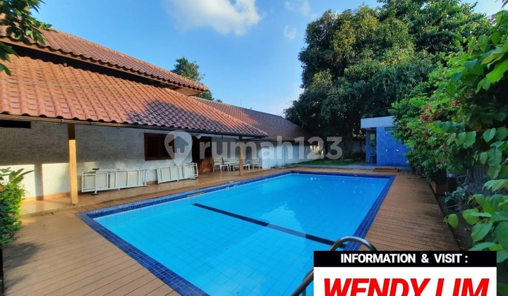 Rumah Luas, Lama, Terawat di Bukit Golf Pondok Indah